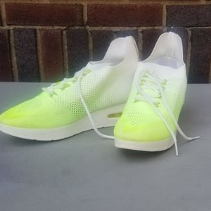 Womans DKNY Sneakers